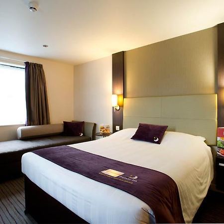 Premier Inn Stirling City Centre Exterior foto