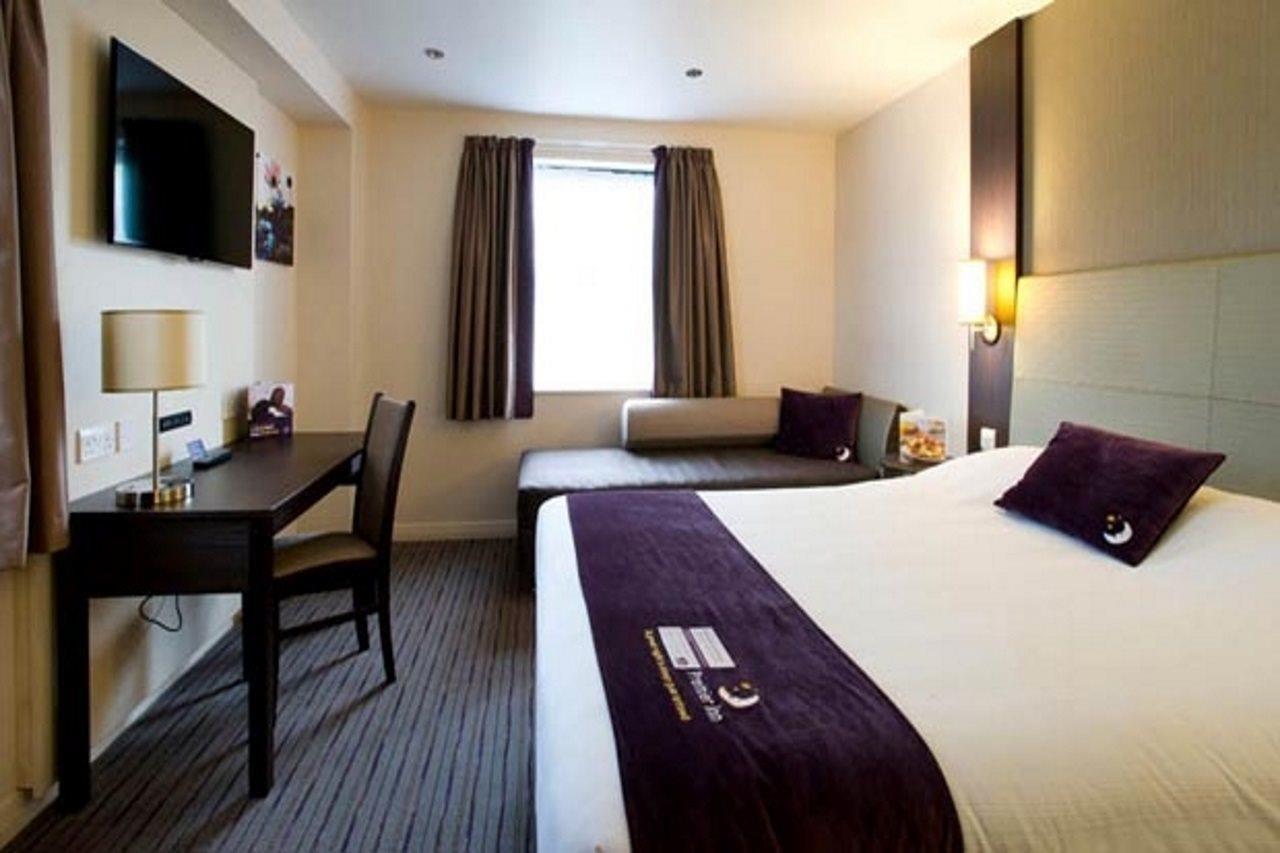Premier Inn Stirling City Centre Exterior foto